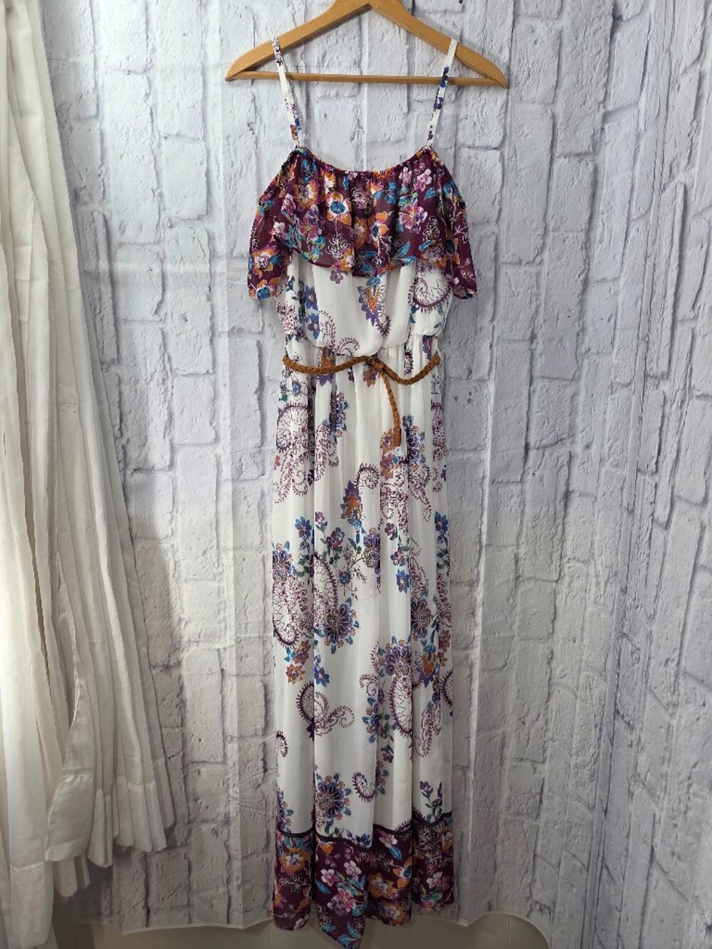 A. Byer Medium White Floral Off the Shoulder Boho Summer Festival Maxi Dress